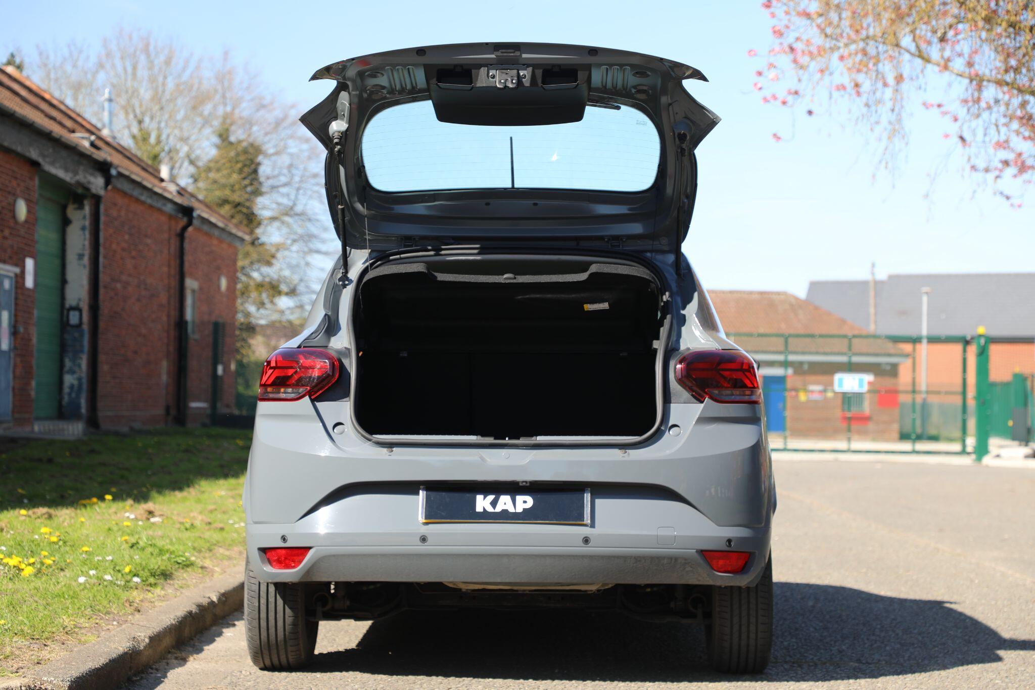 Large vehicle image